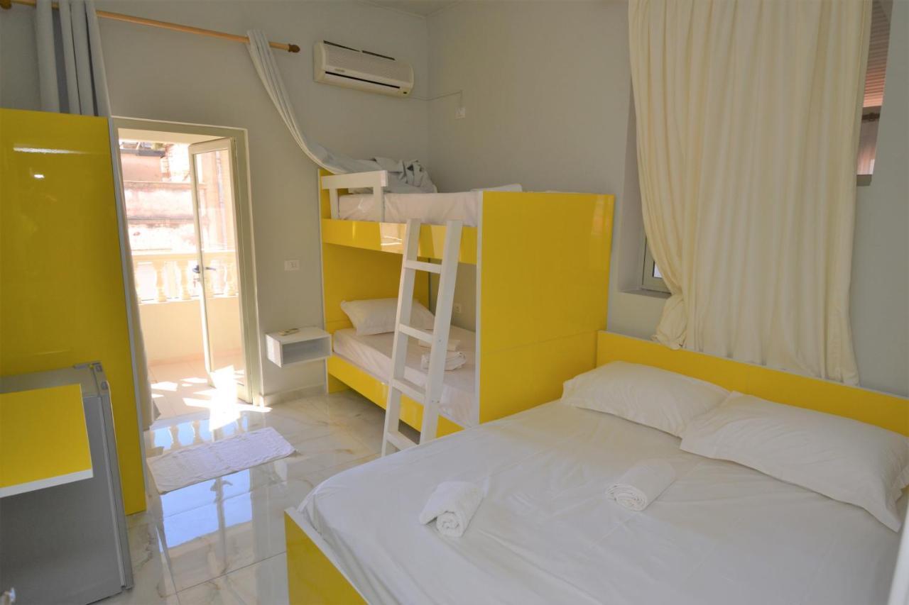 Jonian Central Condos Sarandë Eksteriør bilde