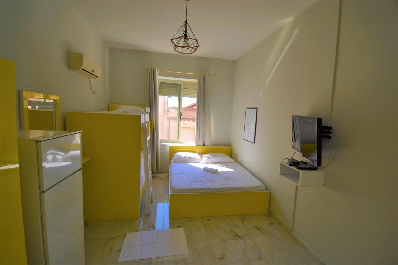 Jonian Central Condos Sarandë Eksteriør bilde