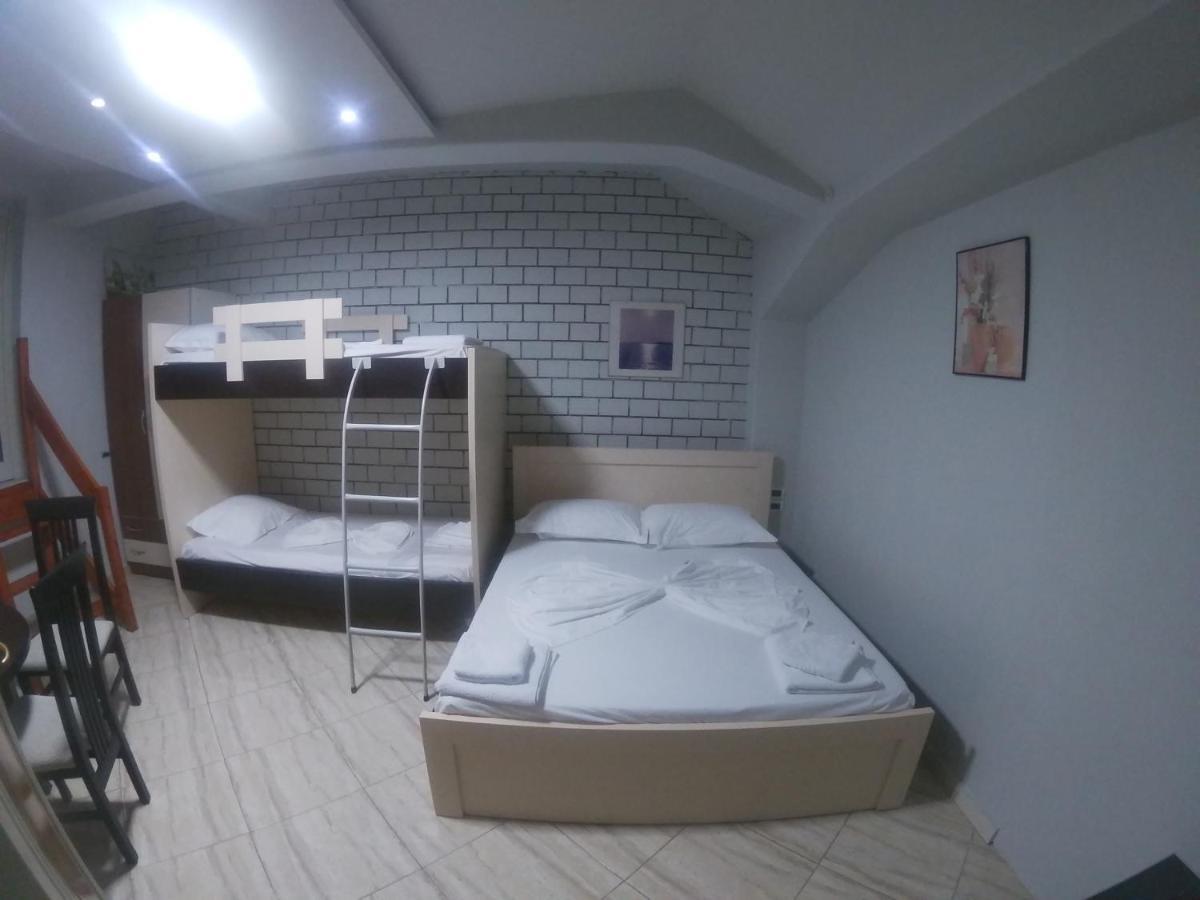 Jonian Central Condos Sarandë Eksteriør bilde