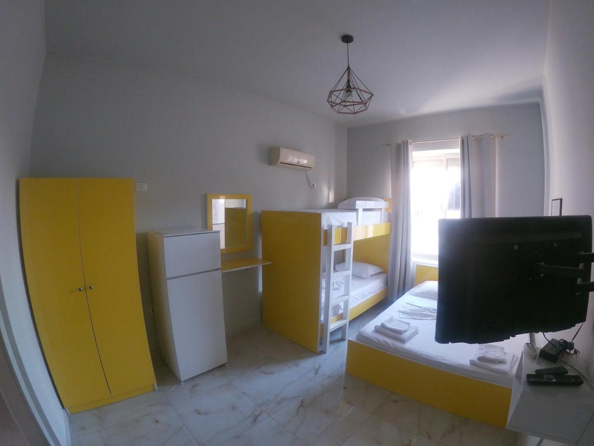 Jonian Central Condos Sarandë Eksteriør bilde